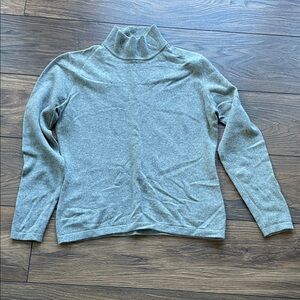 100% cashmere Turtleneck